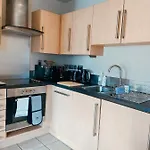 Apartment 11 Popeshead Court